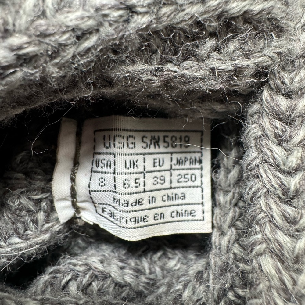 UGG Boots - Picture 7 of 7